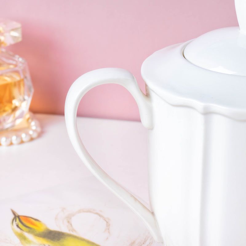 Serena White Truffle Elegant Ribbed Teapot 1300 ml - Teapot, tea kettle, ceramic teapot | Teapot for Dining table & Home decor