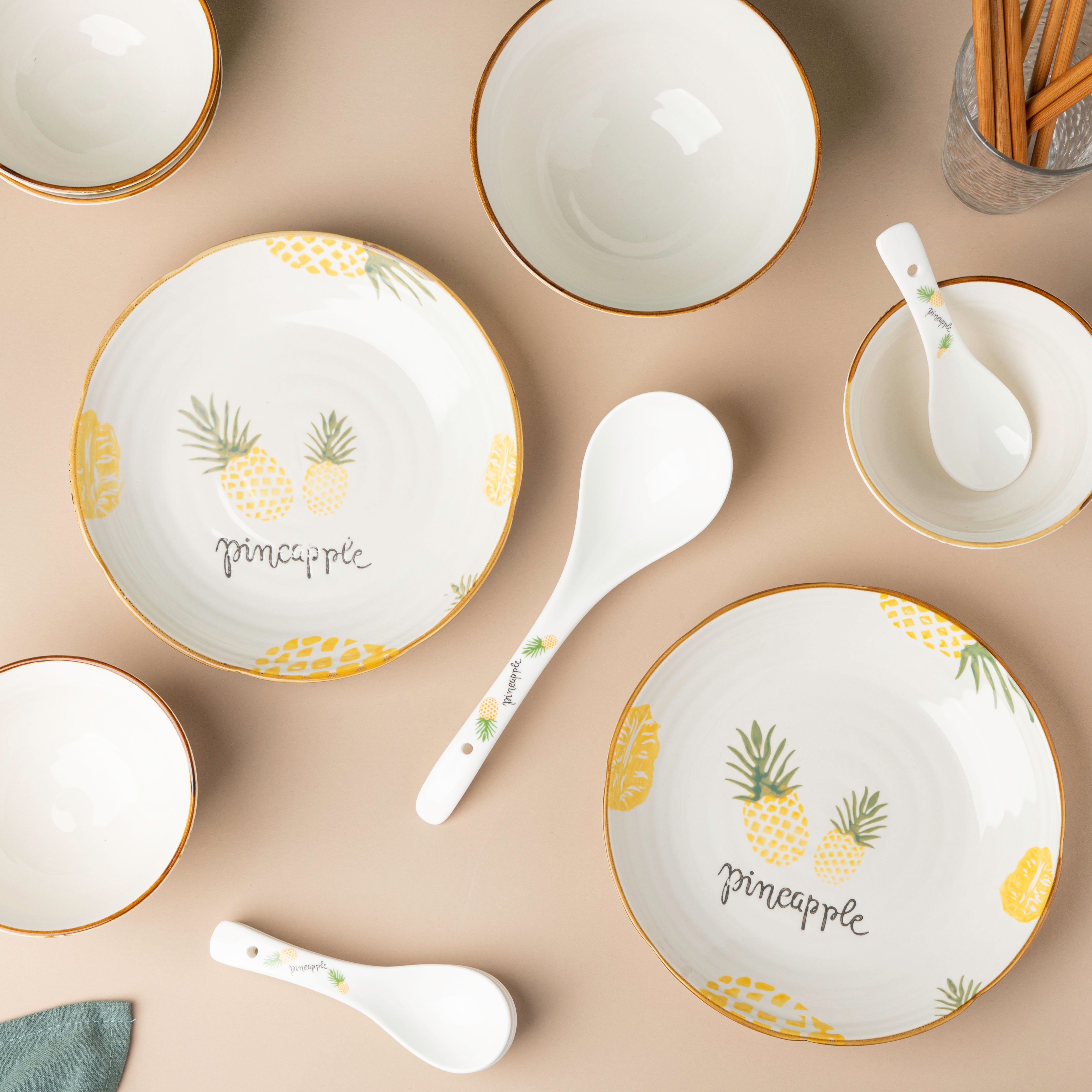 Pineapple 2025 dish set