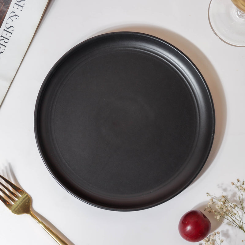 Bellinor Black Snack Plate 8 Inch - Serving plate, snack plate, dessert plate | Plates for dining & home decor