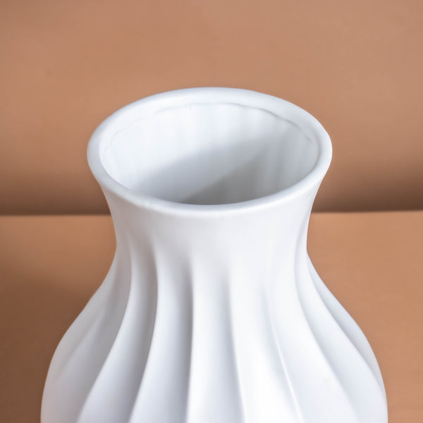 White Textured Ceramic Vase - Flower vase for home decor, office and gifting | Home decoration items
