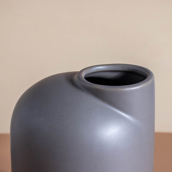 Flugen Grey Ceramic Vase - Flower vase for home decor, office and gifting | Home decoration items
