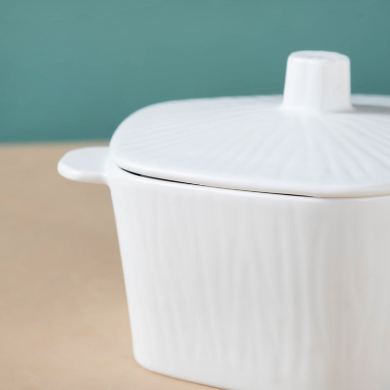 Pentagon Casserole - Serving bowl with lid, ceramic bowls with lids, noodle bowl, oven bowl, bowl with handle | Bowls for dining table & home decor