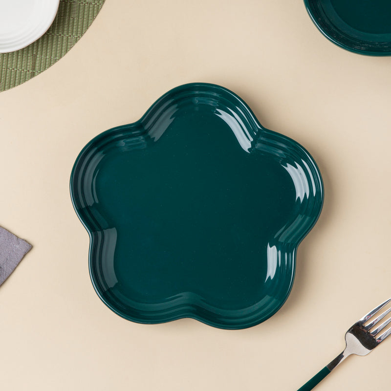 Teal Delight Daisy Snack Plate 8 Inch - Serving plate, snack plate, dessert plate | Plates for dining & home decor