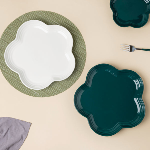 White Daisy Dew Platter 10 Inch - Ceramic platter, serving platter, fruit platter | Plates for dining table & home decor