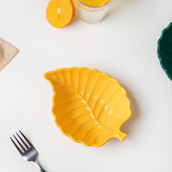Mellow Yellow Leaf Snack Bowl 6 Inch 200 ml - Bowl,ceramic bowl, snack bowls, curry bowl, popcorn bowls | Bowls for dining table & home decor