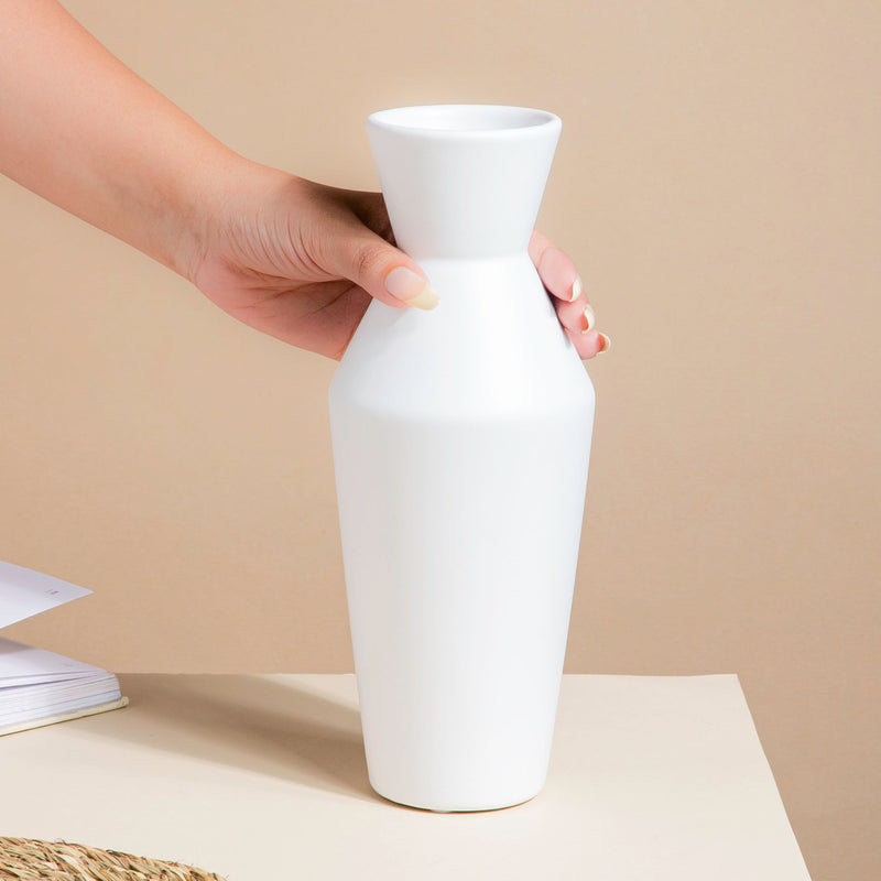 Minimalist Ceramic Vase White - Flower vase for home decor, office and gifting | Home decoration items
