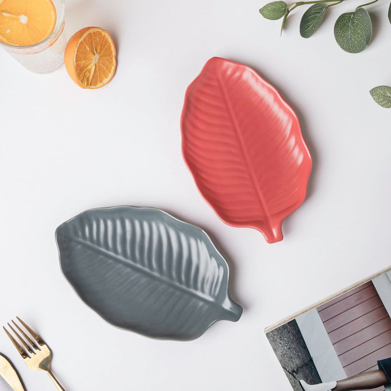 Autumn Grey Leaf Snack Plate 12 Inch - Serving plate, snack plate, dessert plate | Plates for dining & home decor