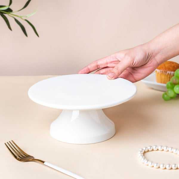 26700 Cake Stand Stock Photos Pictures  RoyaltyFree Images  iStock   Empty cake stand Afternoon tea Cake