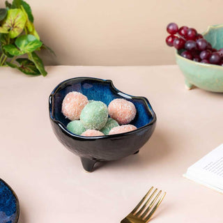 Sapphire Snack Bowl With Legs Blue 300 ml