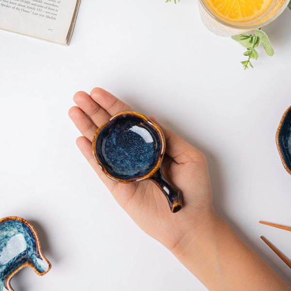 Sapphire Ceramic Dip Bowl With Chopstick Rest