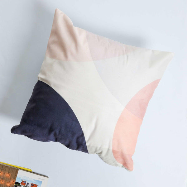 Abstract Round Pattern Pillow Slip