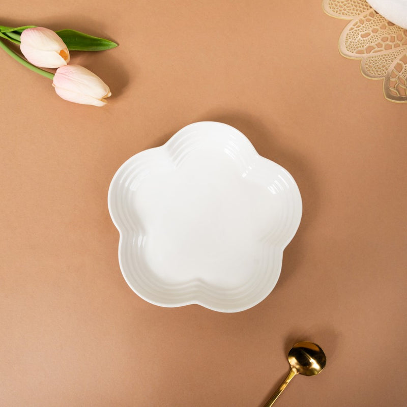 Moon White Daisy Dessert Plate 6 Inch - Serving plate, small plate, snacks plates | Plates for dining table & home decor