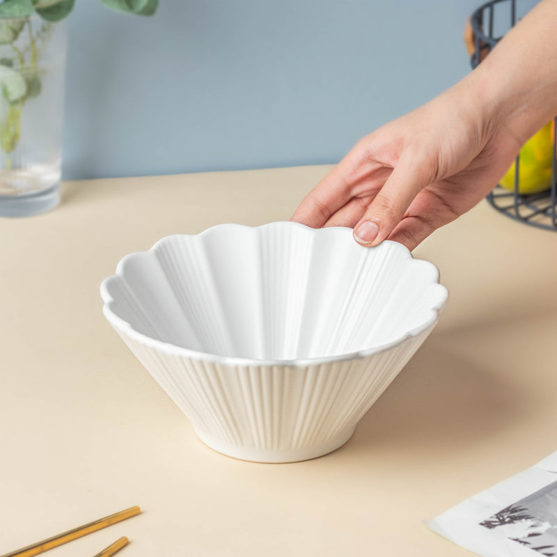 Snow White Fluted Ramen Bowl 600 ml - Soup bowl, ceramic bowl, ramen bowl, serving bowls, salad bowls, noodle bowl | Bowls for dining table & home decor