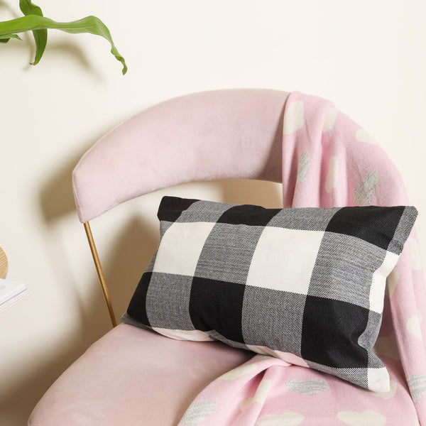 Black Checkered Bed Pillow Cover