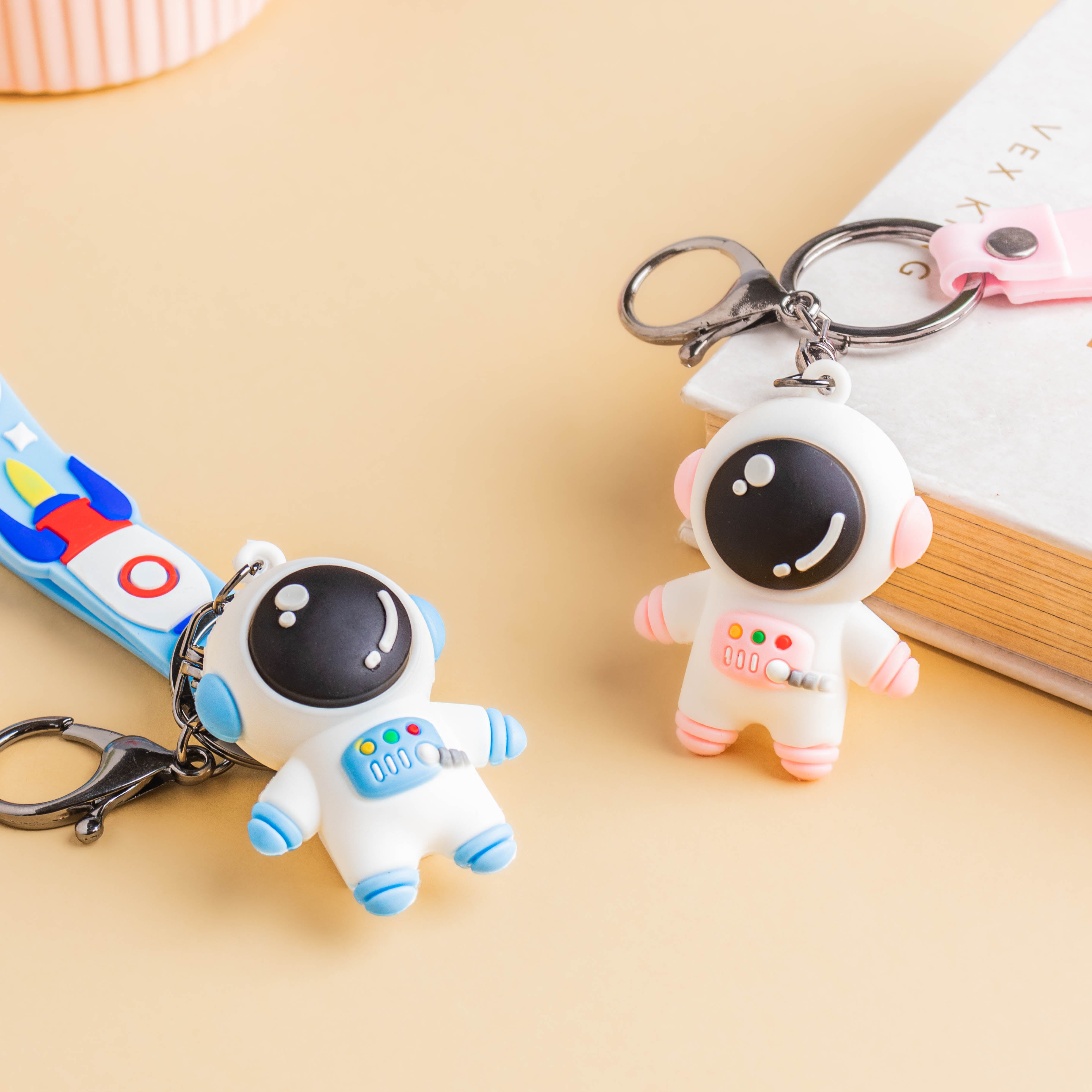 Nine3d 3D Printed Spaceman Keychain - Astronaut Figurine - Space Exploration Gift - Space Lover Key Ring - Personalized Keychain - Handmade - Gift