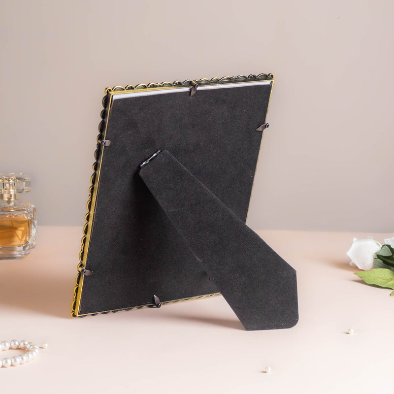 Beaded Photo Frame - Picture frames and photo frames online | Home decoration items