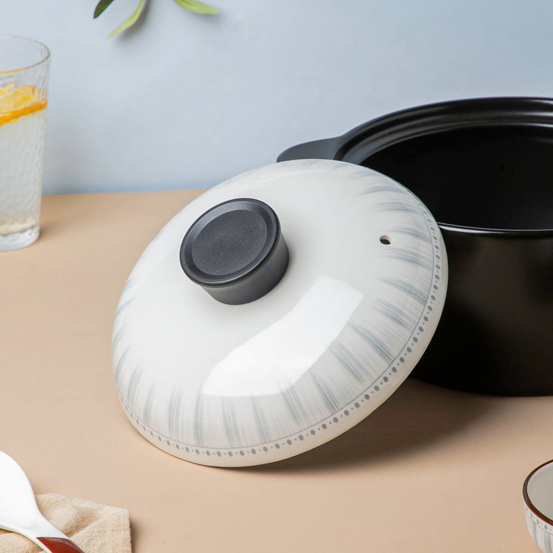 Dainty Patterned Ceramic Cooking Pot With Lid 1800 ml - Cooking Pot