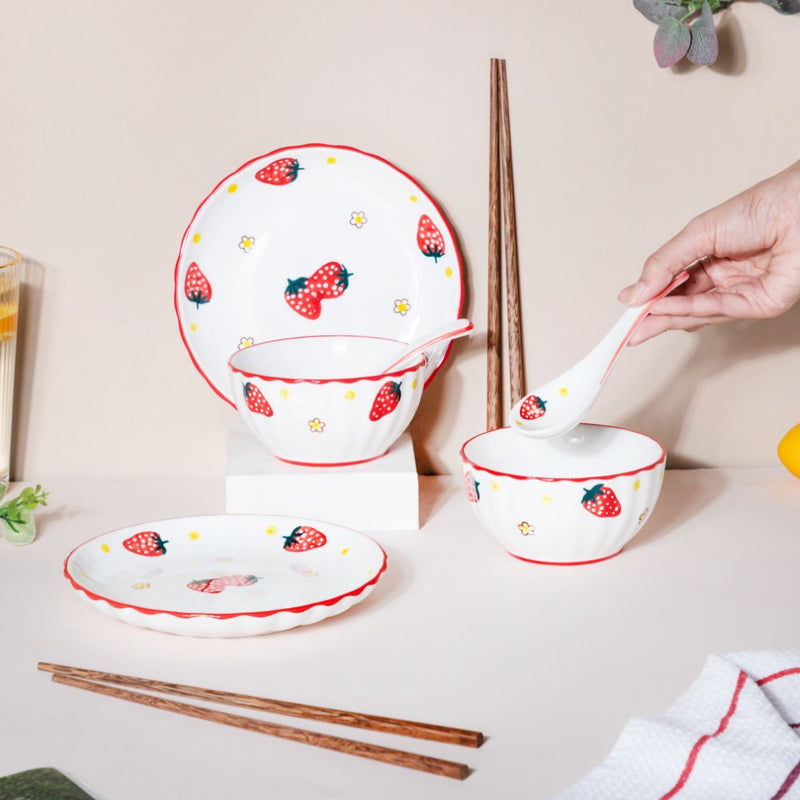 Strawberry 8 Piece Dinner Set For 2