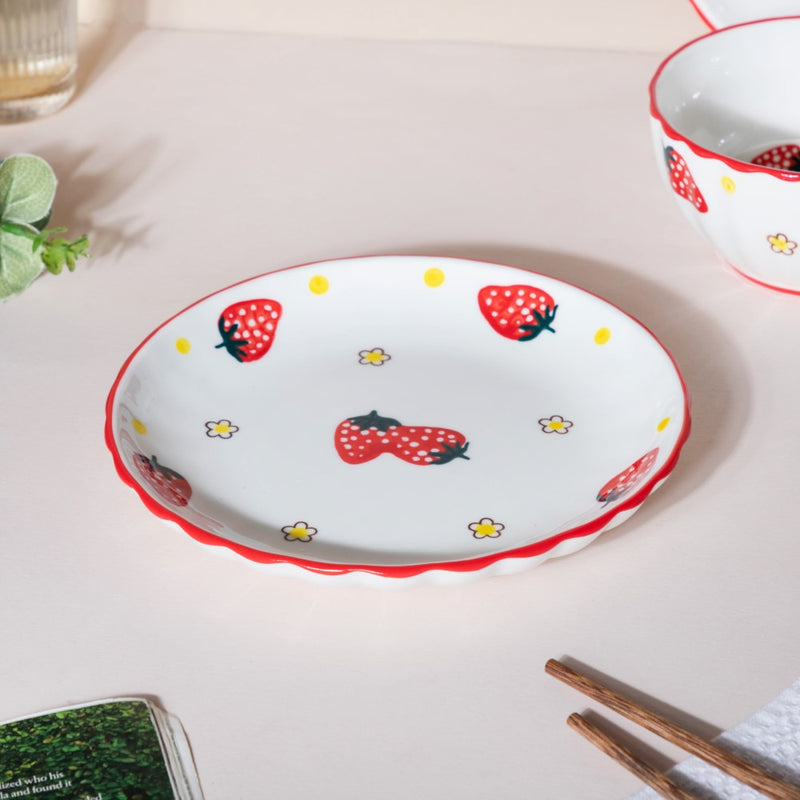 Strawberry 8 Piece Dinner Set For 2
