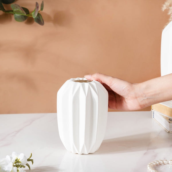 Geometric Textured Ceramic Vase White Small Online in India | Nestasia