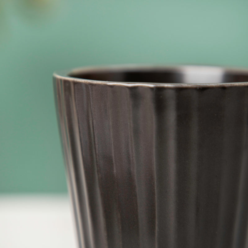 Nordic Black Ribbed Ceramic Planter - Plant pot and plant stands | Room decor items