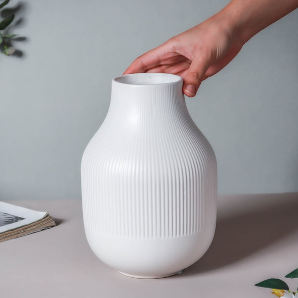 Ribbed Minimalist Vase - Flower vase for home decor, office and gifting | Home decoration items