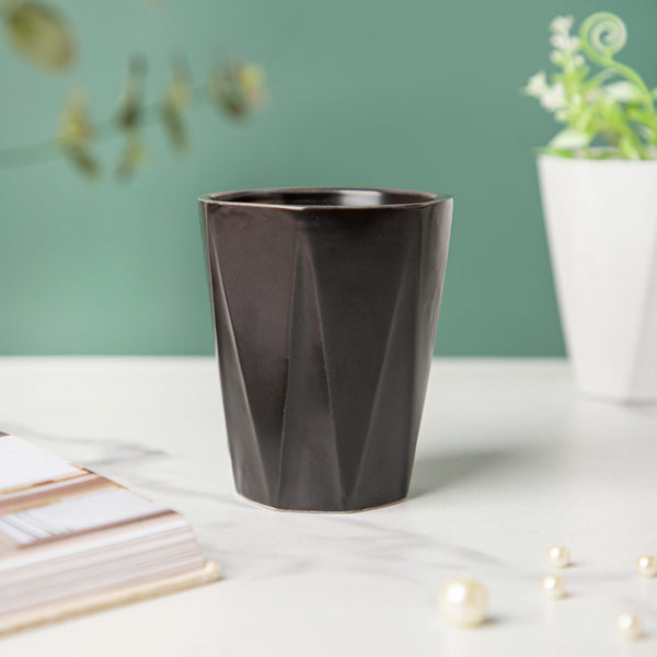 Nordic Black Textured Ceramic Planter - Plant pot and plant stands | Room decor items