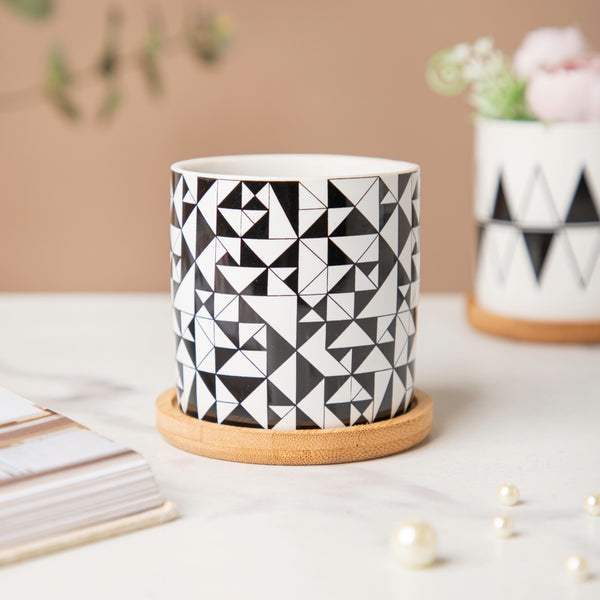 Twyla Black White Heaven Planter With Wooden Coaster