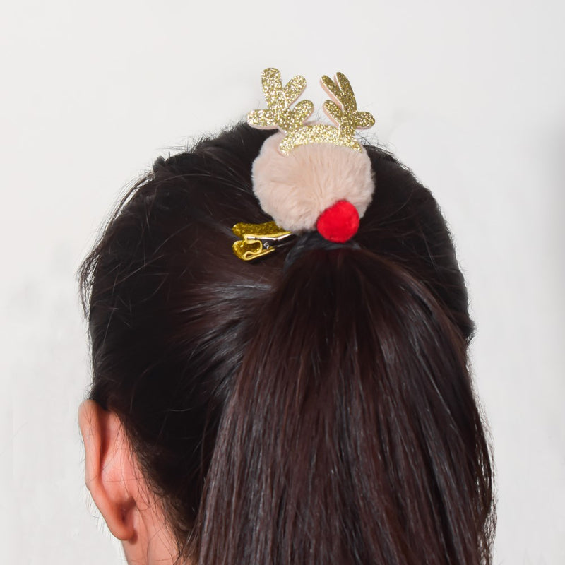 Fluffy Reindeer Hairpin White