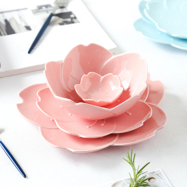 Lotus Plate - Serving plate, snack plate, dessert plate | Plates for dining & home decor