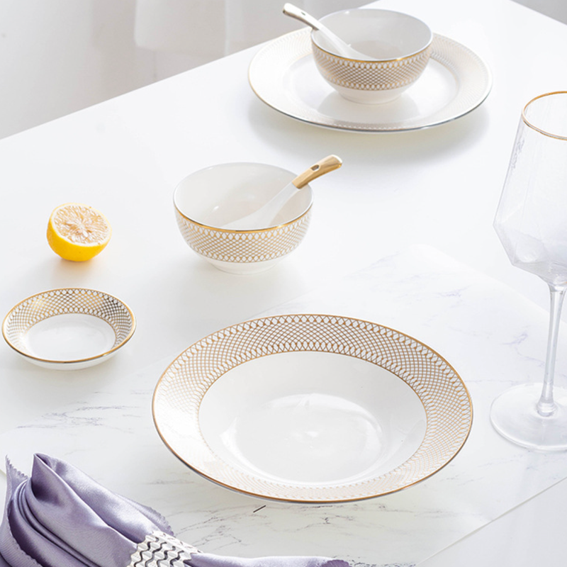 Aurelea Dessert Plate - Serving plate, small plate, snacks plates | Plates for dining table & home decor