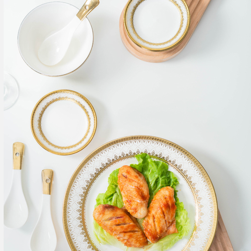 Aurelea Festive Dessert Plate - Serving plate, small plate, snacks plates | Plates for dining table & home decor