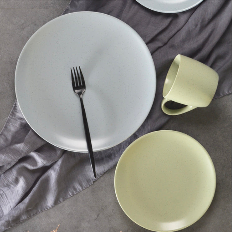 Pixie Glaze Snack Plate Green 8 Inch - Serving plate, snack plate, dessert plate | Plates for dining & home decor