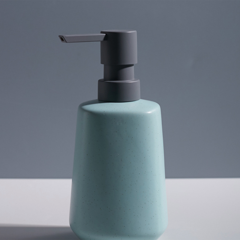 Modern Bathroom Accessory