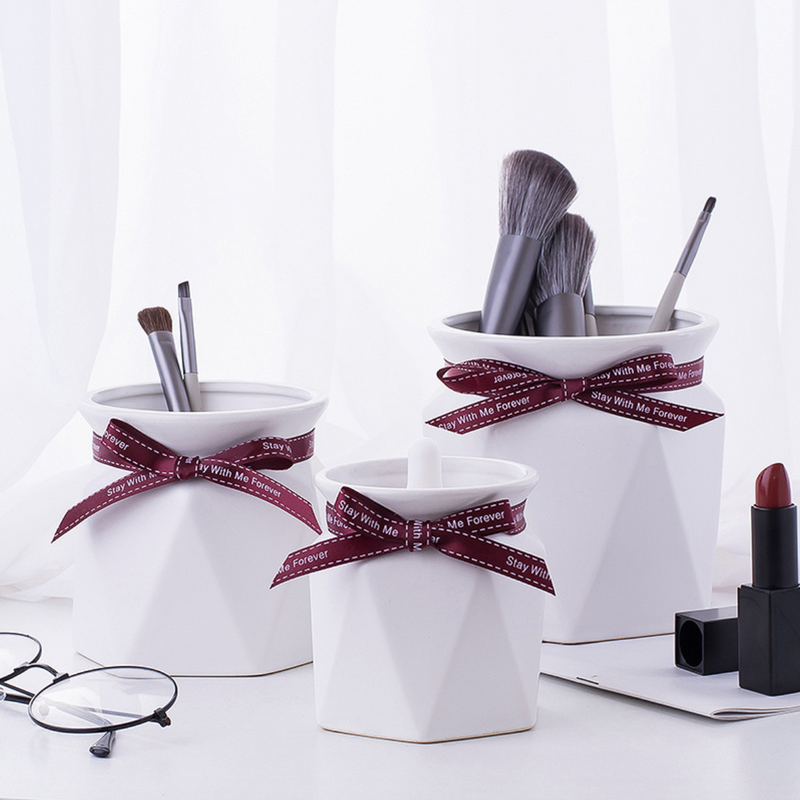 Modern Flower Vase Medium - Flower vase for home decor, office and gifting | Home decoration items