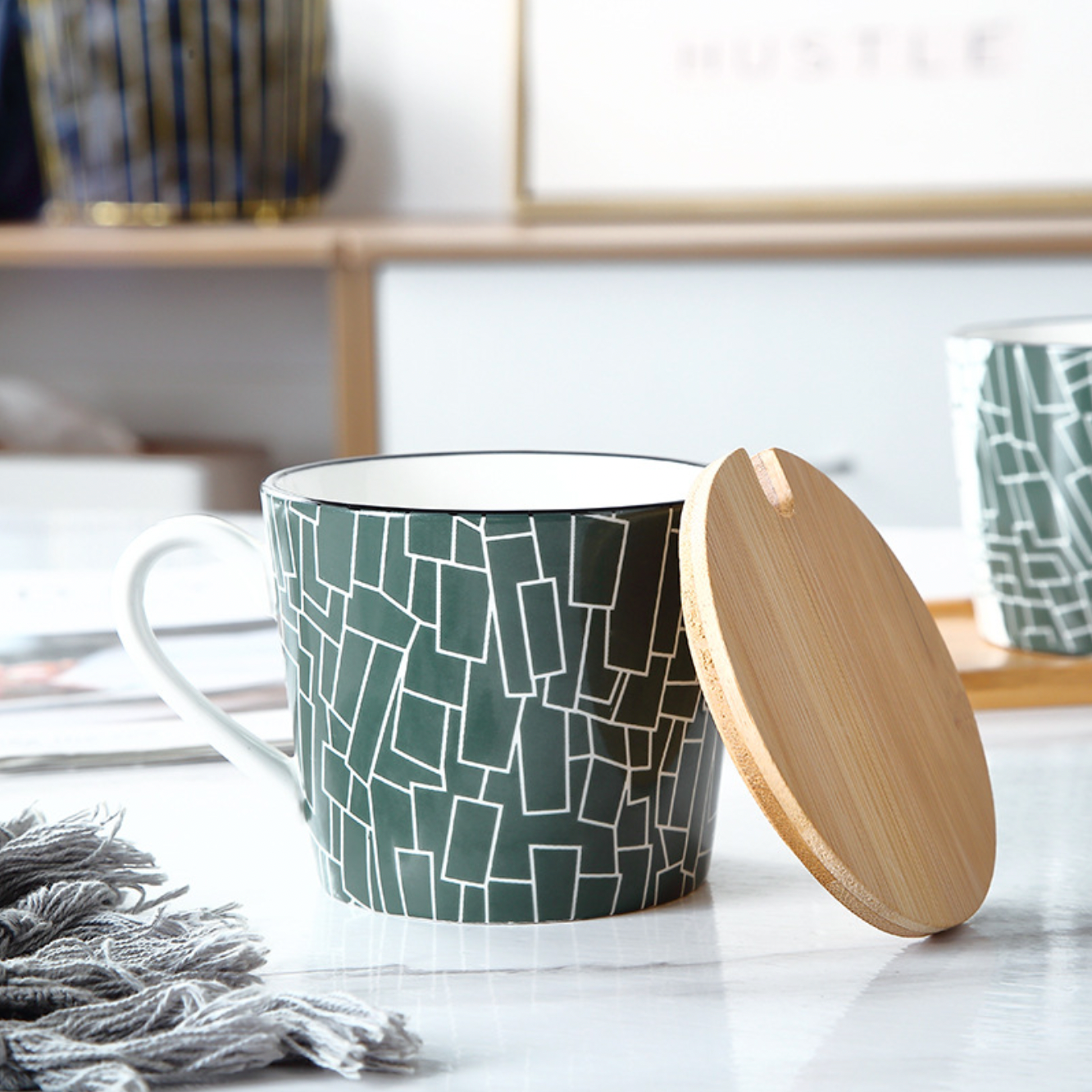 Classic Mug With Wooden Lid