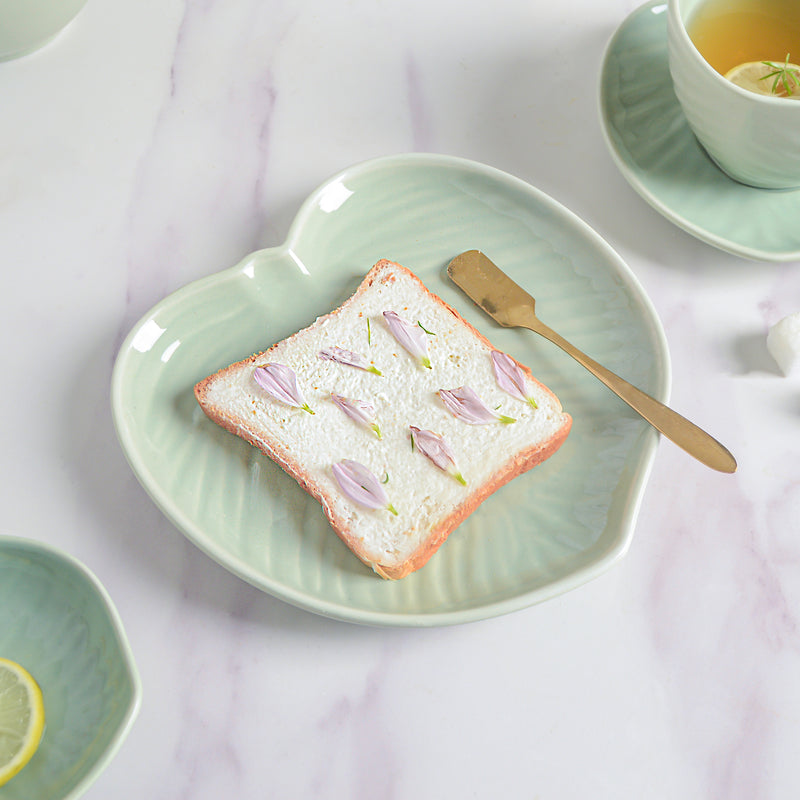 Taro Leaf Small Snack Plate 7 Inch - Serving plate, snack plate, dessert plate | Plates for dining & home decor