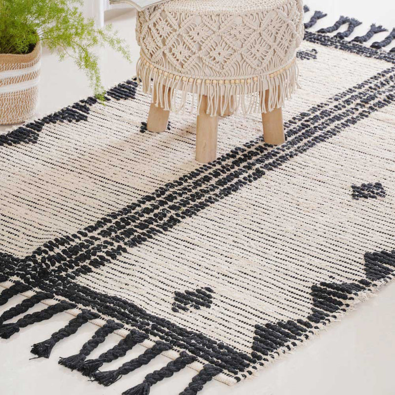 Black and Beige Hand Woven Carpet for Living Room