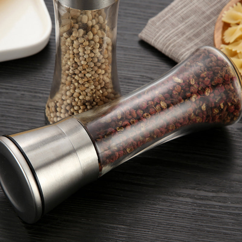 Salt/Pepper Shaker - Kitchen Tool