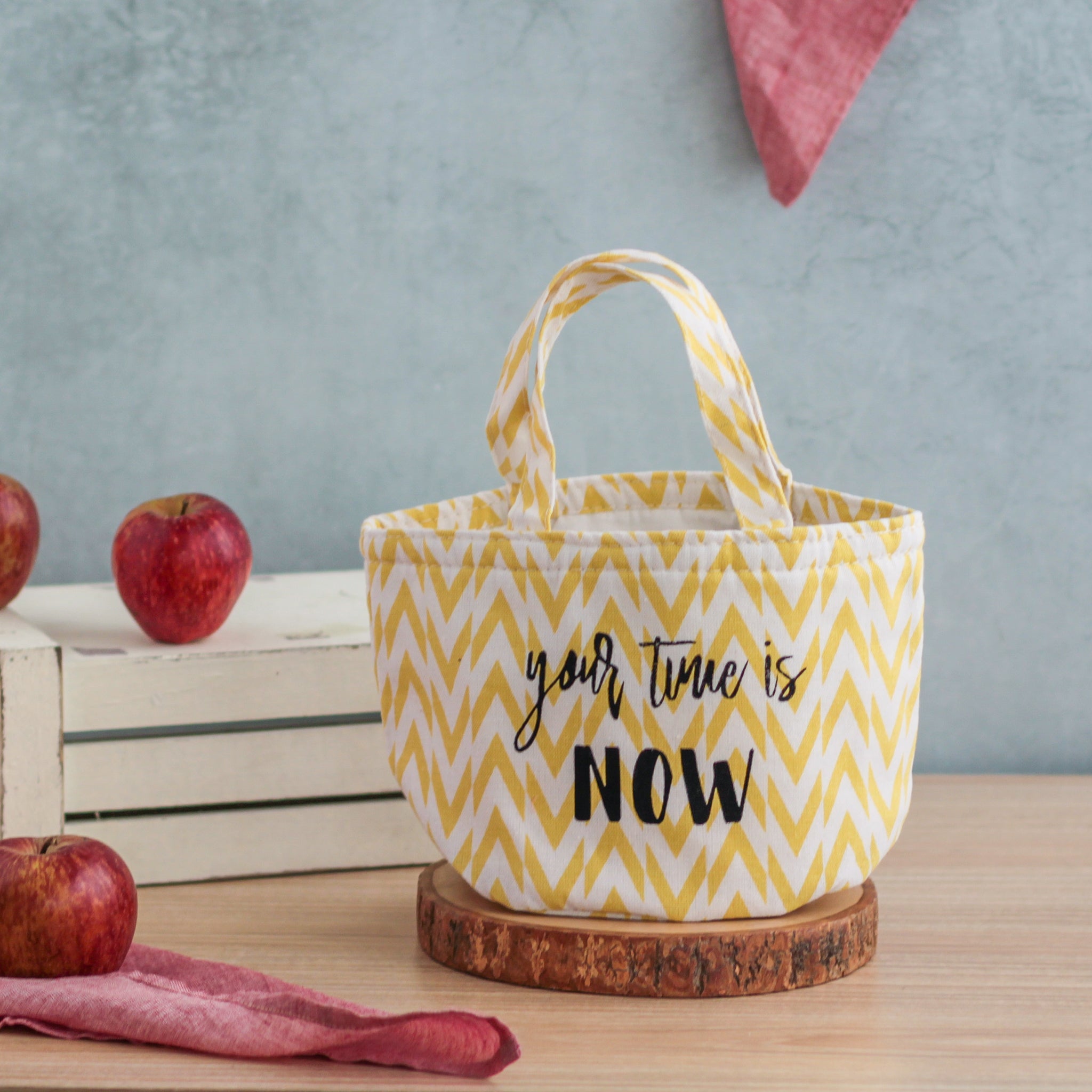 stylish design' Lunch Bag