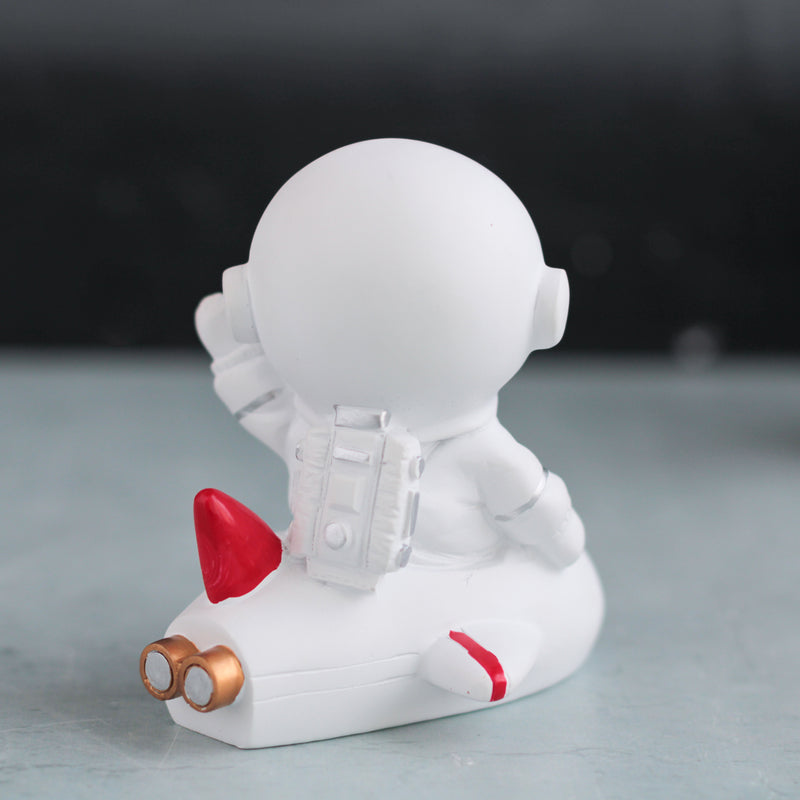 Table Astronauts - Showpiece | Home decor item | Room decoration item