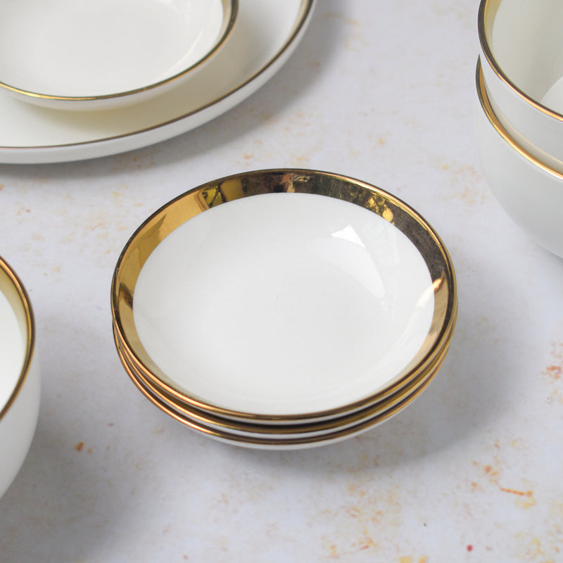Vera White Dinnerware Set