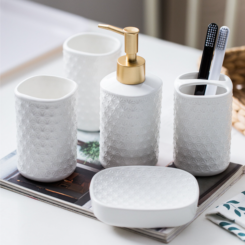 Porcelain White Bath Set