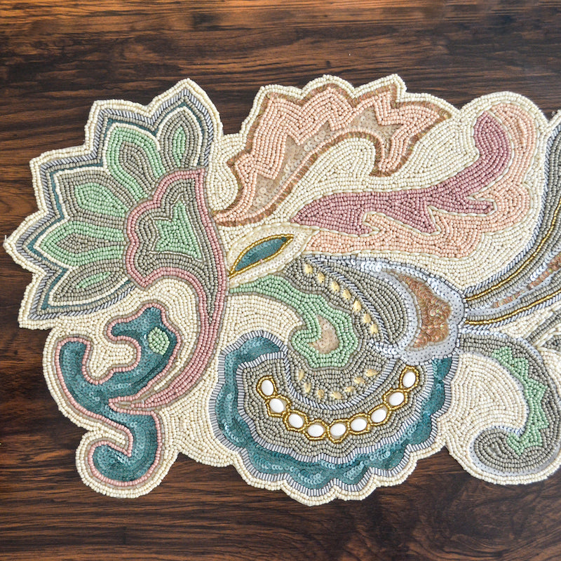 Beads Pastel Flower Runner
