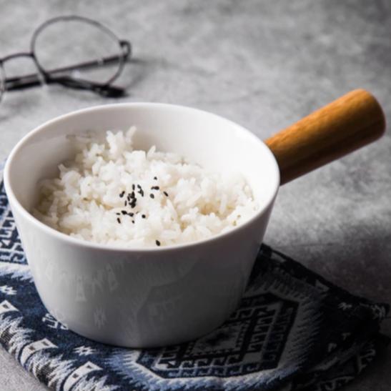 MAGNIFIQUE bowl with bamboo handle - Serving bowls, noodle bowl, snack bowl, popcorn bowls | Bowls for dining & home decor