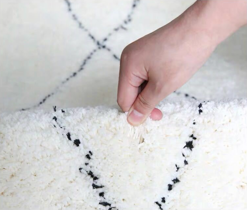 BRAD criss cross fringe rug (M) - Off-White - Nestasia Home Decor