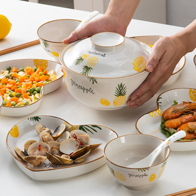 Pineapple Heart Plates and Pot For 4