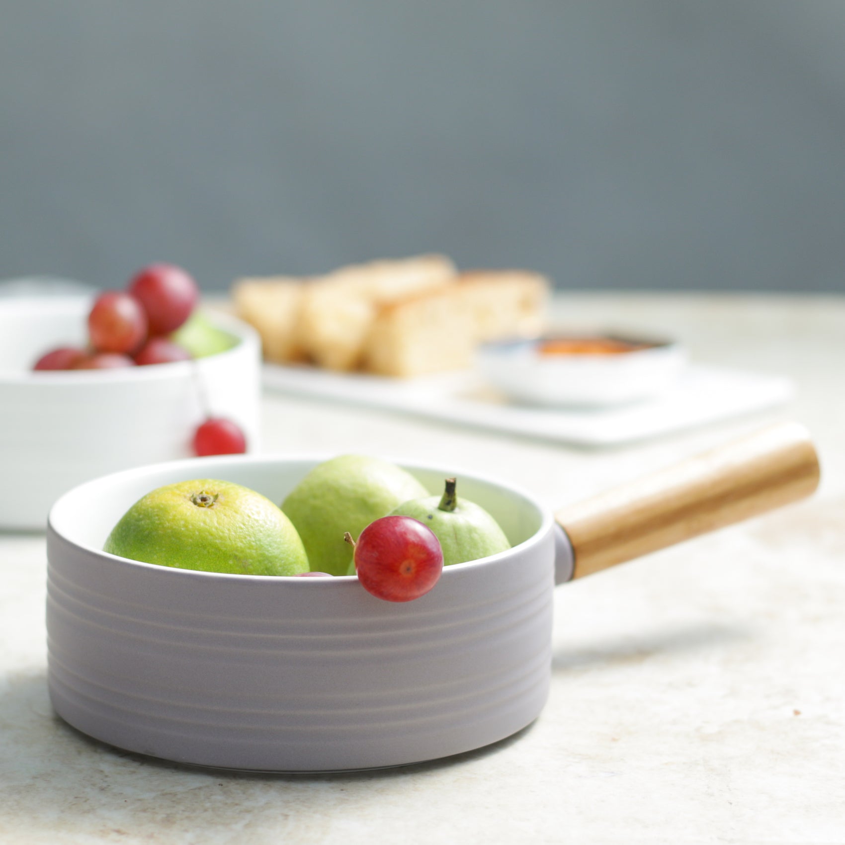 MAGNIFIQUE bowl with bamboo handle - lavender - Soup bowl, serving bowls, noodle bowl, snack bowl, popcorn bowls | Bowls for dining & home decor