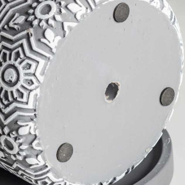 Elegant Ceramic Pot with Plate - Indoor planters and flower pots | Home decor items