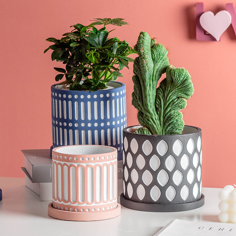 Sculpted Ceramic Pot With Plate - Indoor planters and flower pots | Home decor items